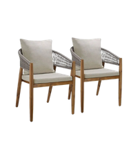 Image détourée de chaises de jardin
